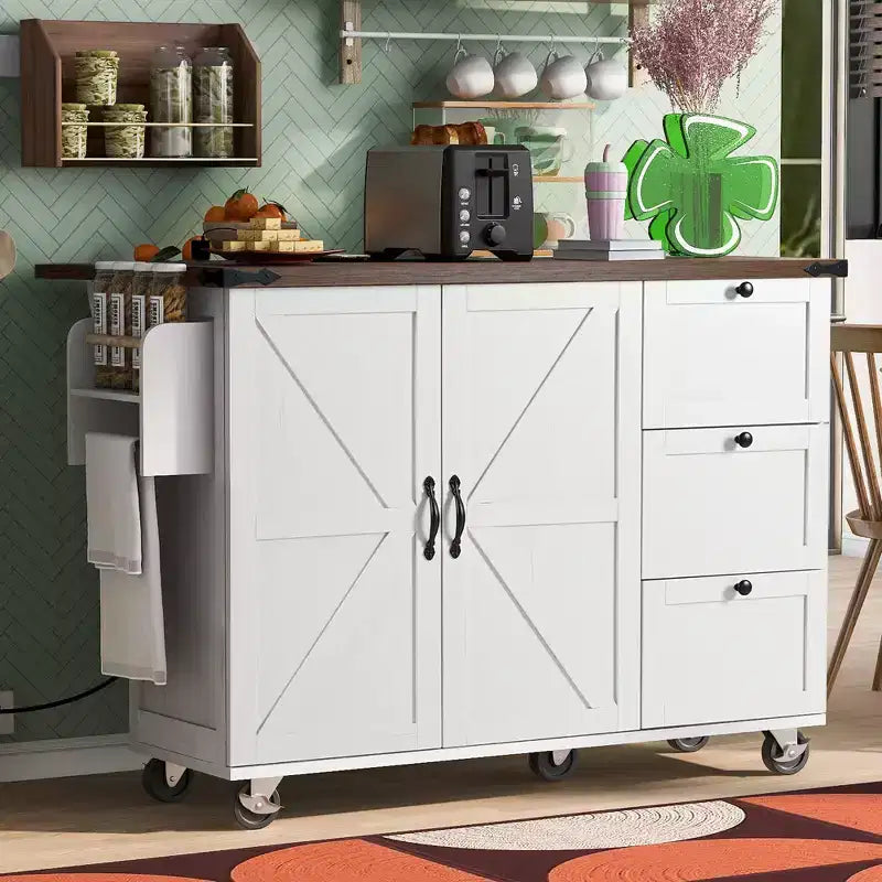 Îlot de cuisine roulant de style ferme de 138,4 cm avec prise électrique, étagère de rangement, rabat et porte-épices
