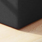 Pouf carré capitonné en tissu contemporain