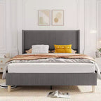 Cadre de lit rembourré grand format, plateforme en velours côtelé avec tête de lit capitonnée à oreilles à canaux verticaux, lattes en bois, sans sommier, gris